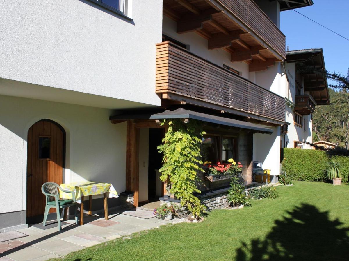 Apartment In Ried Im Zillertal With Terrace Exterior photo